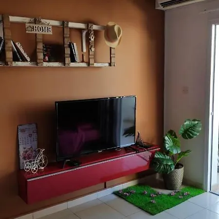 Penelopi Court, 205: Beautiful, Quiet, Relaxing In Downtown * Larnaca