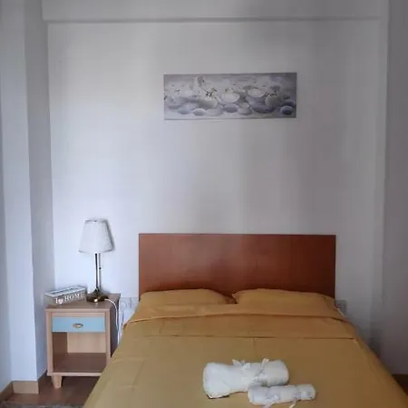 Penelopi Court, 205: Beautiful, Quiet, Relaxing In Downtown